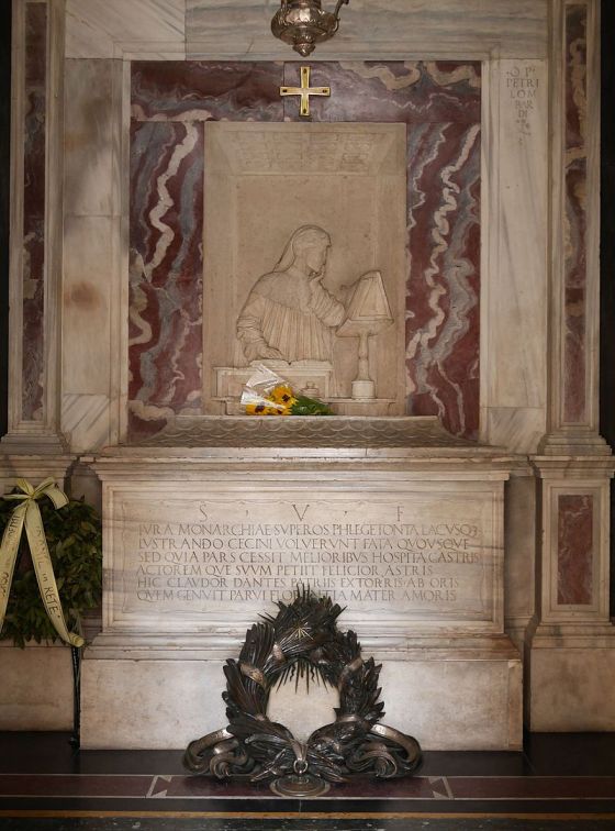 Dante_Alieghri_tomb_in_Ravenna_(interior) petar milosevic